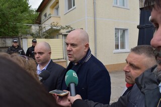 Организирана престъпна група за телефонни измами бе задържана при мащабна акция на МВР и Специализираната прокуратура