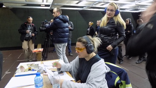 48 дами мерят сили в първия за страната турнир по стрелба за жени, служители в силовите структури  