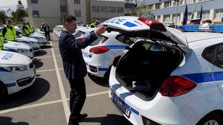 Пет областни дирекции на МВР получиха нови автомобили