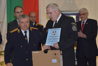 Служители на ГД “Национална полиция” грабнаха четири награди на церемонията “Полицай на годината 2012”