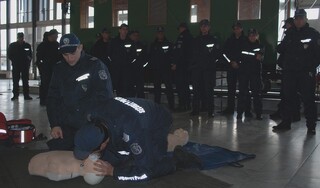450 служители на Транспортна полиция ще бъдат обучени в оказване на долекарска помощ