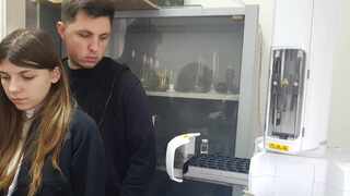 Полицаи от Хасково разказват на ученици за вредата от дрогата и демонстрираха кръвен тест за алкохол и изследване на дрога във вещество