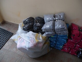 Служители на ГДБОП и колегите им в Хасково пресякоха незаконно производство и разпространение на фалшиви и опасни за здравето спортни стоки