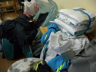 Служители на ГДБОП и колегите им в Хасково пресякоха незаконно производство и разпространение на фалшиви и опасни за здравето спортни стоки