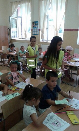 90 деца, настоящи първокласници в Свиленград получиха първите си инструкции за пътна безопасност