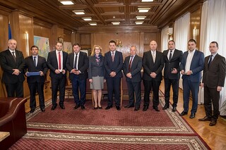Министър Пламен Узунов връчи ключовете на 11 автомобила за пътен контрол на служителите на ОДМВР – Хасково 