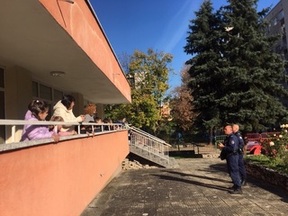 Полицаи гостуваха в детска градина „Първи юни“ в Кюстендил