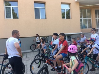 Ваканция, здравей! Забавленията продължават, познаваме правилата за  безопасност!