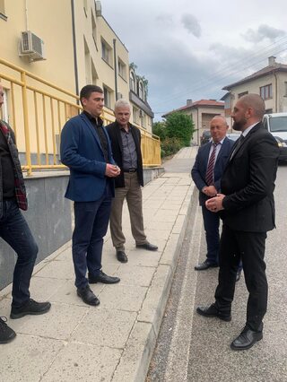 Ново служебно оръжие и лек автомобил връчи  вчера  зам. министър Емил Ганчев на ОДМВР – Кюстендил