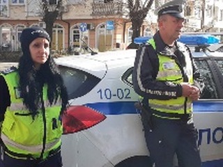 Кампанията за пътна безопасност „Посланията на есенния лист“ стартира от Кюстендил