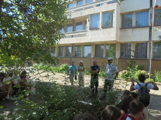 Пътен полицай бе гост на деца от ОДК - Кюстендил, говориха за правилата за пътна безопасност