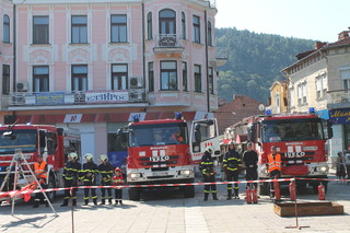Парад и демонстрации на служители от РДПБЗН в Кюстендил
