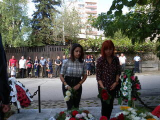 Днес бе почетена паметта на загиналите пожарникари и полицаи  при авария в Бобов дол преди 19 години