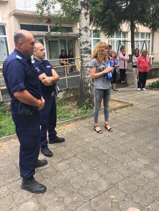 Полицаи гостуваха в дневния  център    „Вяра, Надежда, Любов” в Кюстендил  ​