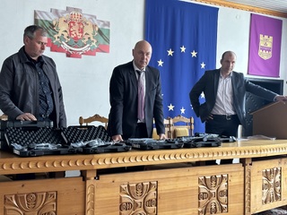 10 Нови пистолета „Валтер“ получи ОДМВР-Ловеч