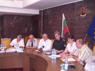 Гл. комисар Н. Николов: „Държавата винаги е в готовност да помага” .