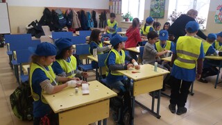 Учениците от Детското полицейско управление във Вършец преминаха обучение по оказване на първа долекарска помощ 