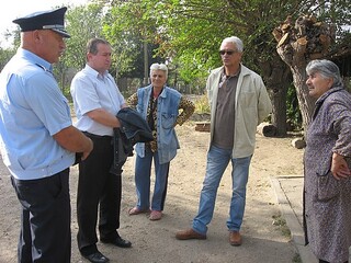 За повече взаимно доверие призоваха ръководни полицейски служители при посещения в домовете на възрастни жители на с. Златия