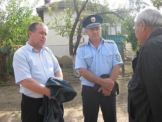 За повече взаимно доверие призоваха ръководни полицейски служители при посещения в домовете на възрастни жители на с. Златия