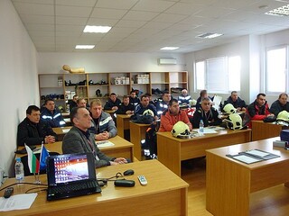  По 100 служители от ГДПБЗН се обучават седмично в Учебния център в Монтана по българо-датски проект
