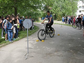 Над 100 ученици, множество граждани и гости присъстваха на атрактивни демонстрации в гр. Монтана по повод Третата глобална седмица на ООН за пътна безопасност