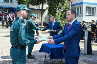 Стажанти, преминали обучение в Центъра за специализация и професионална подготовка в Пазарджик, положиха днес тържествена клетва, преди да се включат в охраната на българската граница